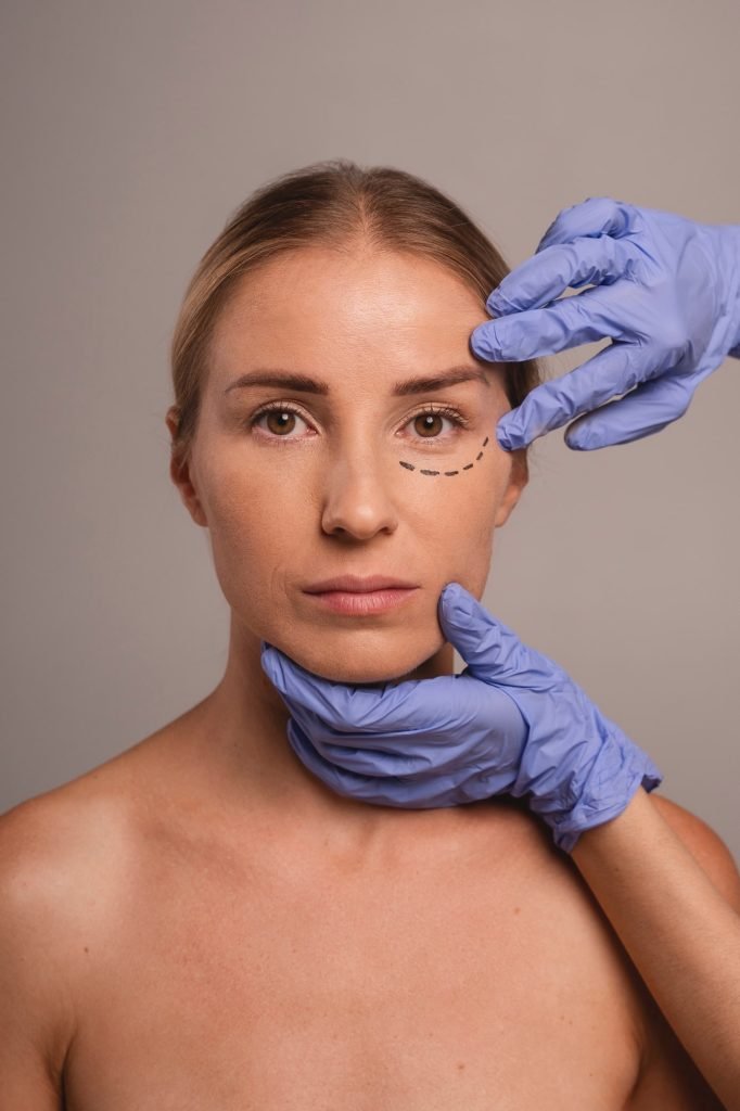 Facial Contouring
